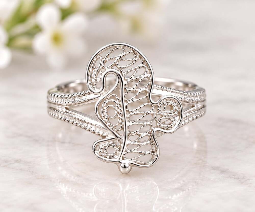 Vintage Sterling Silver Filigree Seahorse Ring